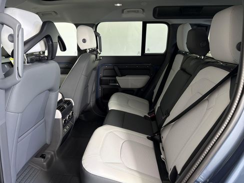 New 2026 Land Rover Defender 110 S image 27
