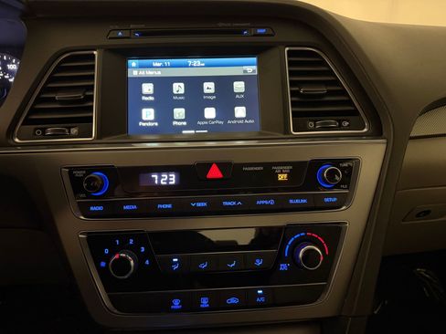 Used 2016 Hyundai Sonata SE FWD image 21