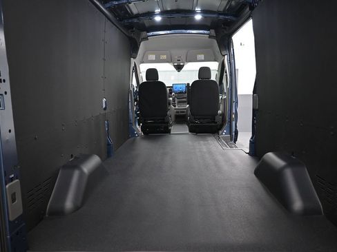 New 2026 Ford Transit 250 148 Medium Roof w/ Exterior Upgrade Package RWD image 8