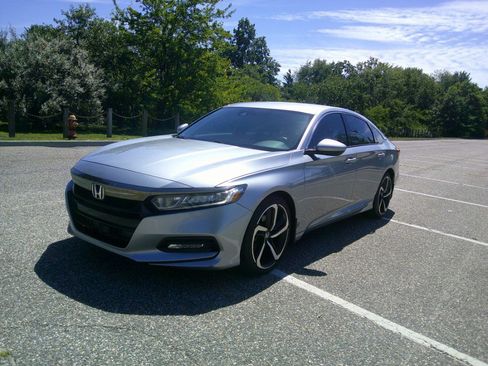Used 2018 Honda Accord Sport image 92