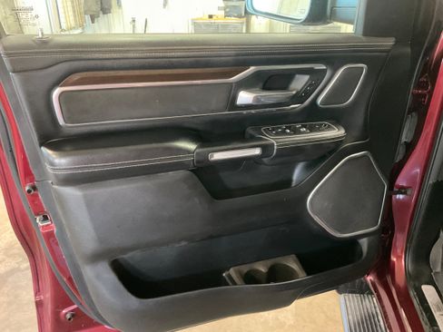 Used 2021 RAM 1500 Laramie AWD/4WD image 9