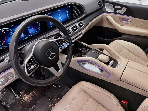 Used 2020 Mercedes-Benz GLS 450 4MATIC image 7