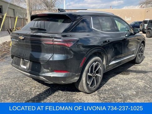 Certified 2024 Chevrolet Equinox EV LT image 3