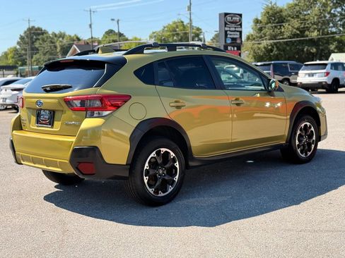 Used 2023 Subaru Crosstrek 2.0i Premium AWD/4WD image 9