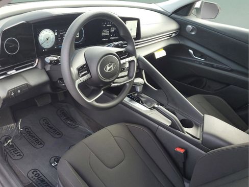 New 2026 Hyundai Elantra Sport image 22
