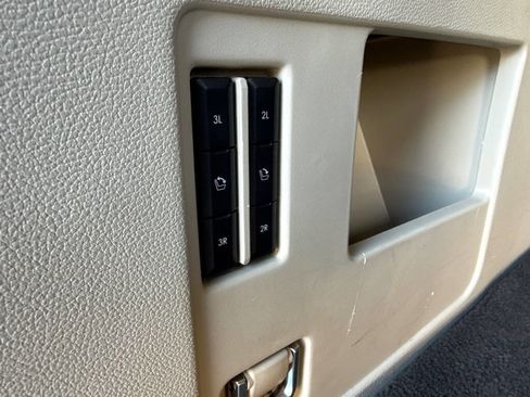 Used 2018 Lincoln Navigator L Reserve w/ Technology Package image 14