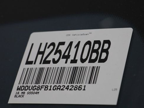 Used 2016 Mercedes-Benz S 550 4MATIC Sedan image 27