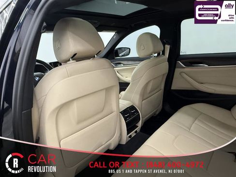 Used 2019 BMW 530i w/ Convenience Package RWD image 35