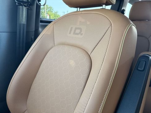 New 2025 Volkswagen ID. Buzz Pro S RWD image 35