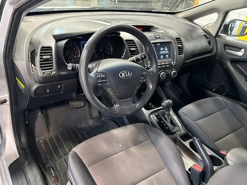 Used 2018 Kia Forte LX w/ LX Popular Package FWD image 5