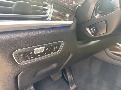 Used 2020 BMW X7 xDrive40i w/ Cold Weather Package image 32