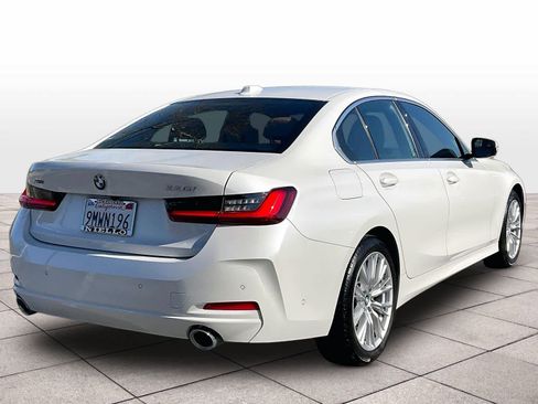 Used 2024 BMW 330i xDrive Sedan w/ Premium Package AWD/4WD image 15