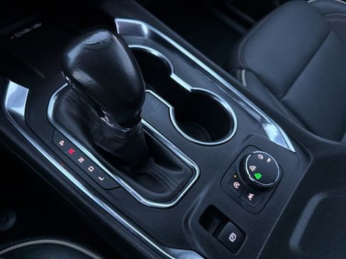 Used 2022 Chevrolet Traverse Premier w/ LPO, Blackout Package image 47