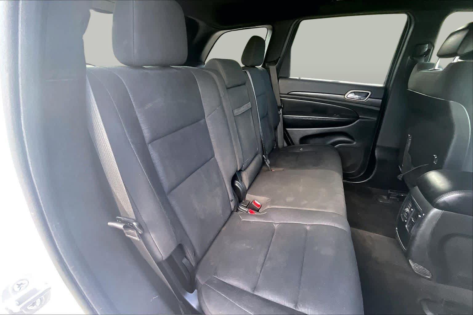 Used 2014 Jeep Grand Cherokee Laredo w/ 18" Wheel & 8.4" Radio Group RWD image 16