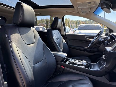 Used 2020 Ford Edge Titanium w/ Equipment Group 301A image 20