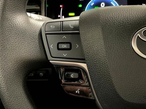 Certified 2025 Toyota Camry LE image 19