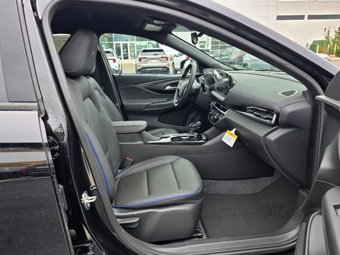 New 2026 Buick Envista Sport Touring w/ Advanced Safety Package FWD image 32