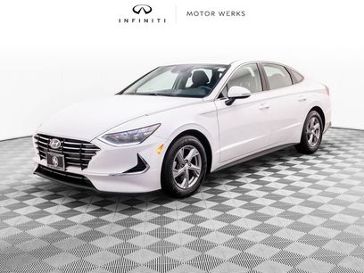 Used 2023 Hyundai Sonata SE w/ Preferred Accessory Package