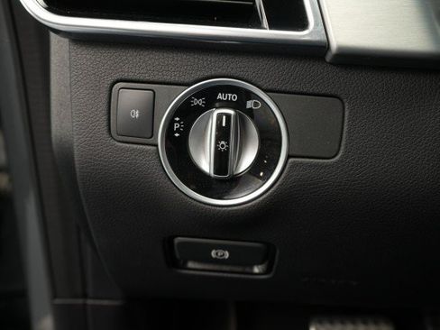 Used 2019 Mercedes-Benz GLE 43 AMG 4MATIC image 36