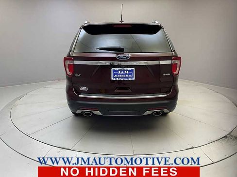 Used 2018 Ford Explorer XLT w/ Equipment Group 202A AWD/4WD image 4
