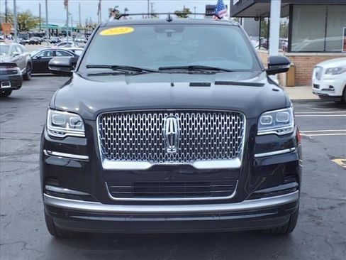 New 2022 Lincoln Navigator 4WD image 25