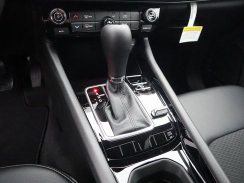 New 2026 Jeep Compass Latitude AWD/4WD image 8