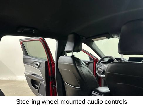 Used 2025 Jeep Compass Limited AWD/4WD image 23