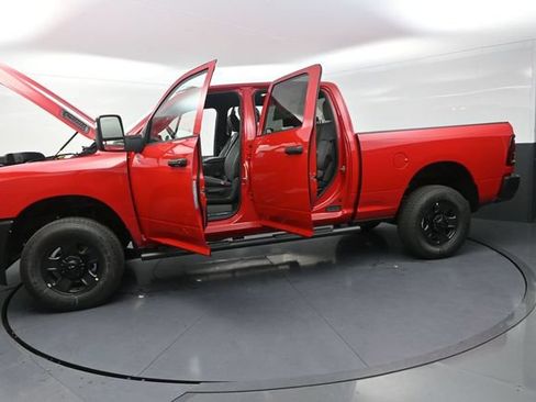 New 2026 RAM 2500 Tradesman AWD/4WD image 33