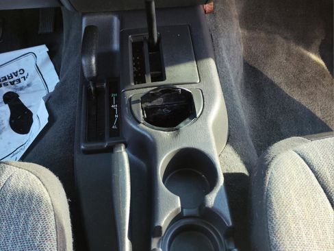 Used 2001 Jeep Cherokee Sport image 25