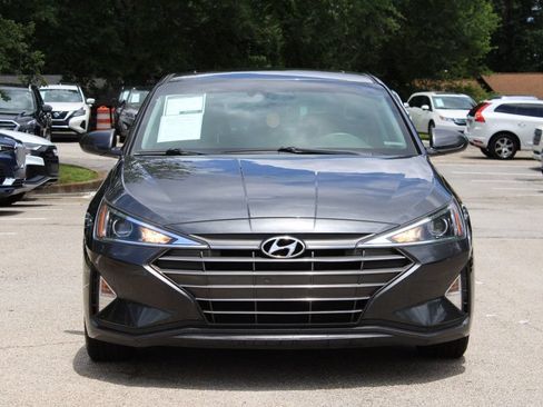 Used 2020 Hyundai Elantra Value Edition FWD image 2