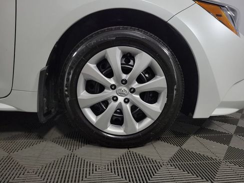 Used 2026 Toyota Corolla LE FWD image 11