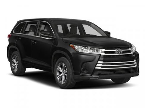 Used 2018 Toyota Highlander LE image 6