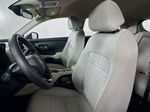 Certified 2023 Honda HR-V LX image 31