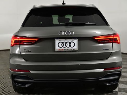 Certified 2023 Audi Q3 2.0T Premium w/ Convenience Package image 10