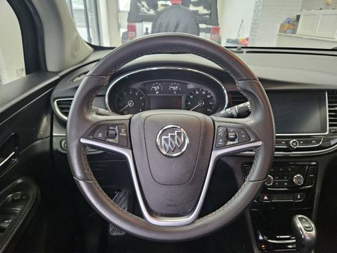 Used 2021 Buick Encore Preferred w/ Safety Package AWD/4WD image 18