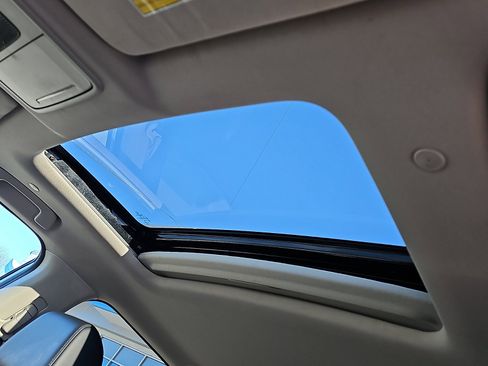 Used 2023 Honda CR-V EX-L image 14