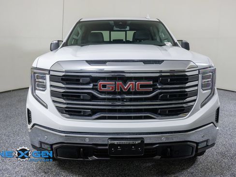 Used 2025 GMC Sierra 1500 SLT w/ SLT Premium Plus Package AWD/4WD image 2