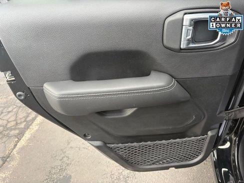 Used 2023 Jeep Wrangler Sahara w/ Cold Weather Group image 24