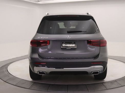 New 2026 Mercedes-Benz GLB 250 image 3
