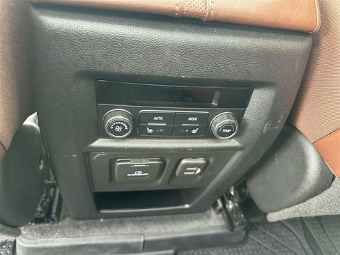 Used 2020 Chevrolet Traverse High Country w/ LPO, Floor Liner Package AWD/4WD image 22