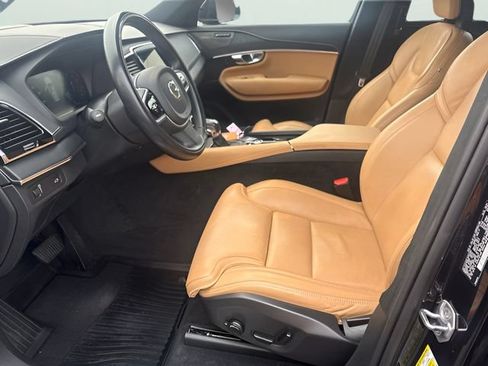 Used 2021 Volvo XC90 T6 Inscription w/ Lounge Package AWD/4WD image 17