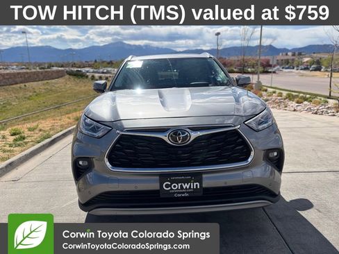 Used 2025 Toyota Highlander Platinum AWD/4WD image 5