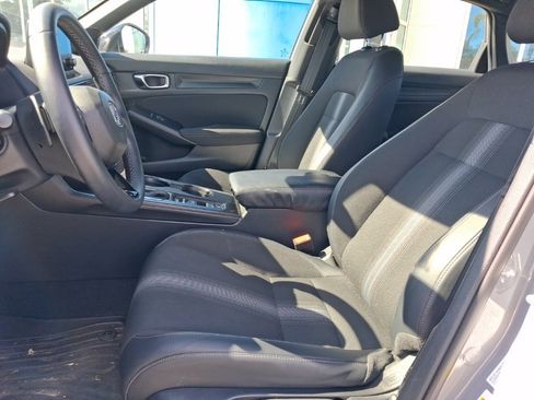 Used 2025 Honda Civic Sport image 17