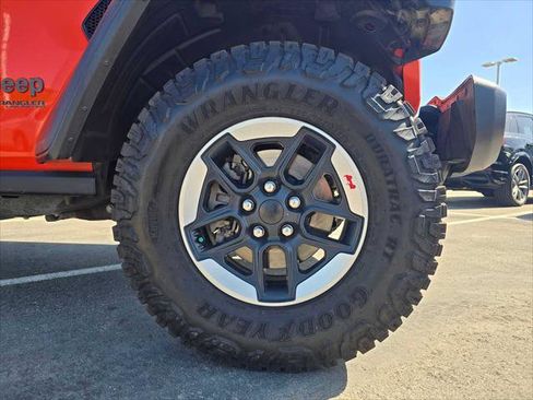 Used 2019 Jeep Wrangler Unlimited Rubicon AWD/4WD image 9