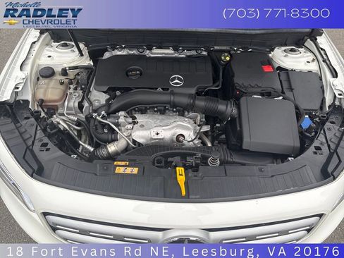 Used 2022 Mercedes-Benz GLB 250 4MATIC image 10