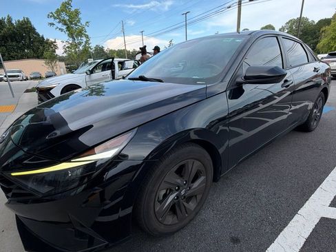 Used 2021 Hyundai Elantra SEL FWD image 1