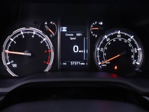 Certified 2022 Toyota 4Runner TRD Off-Road Premium image 17