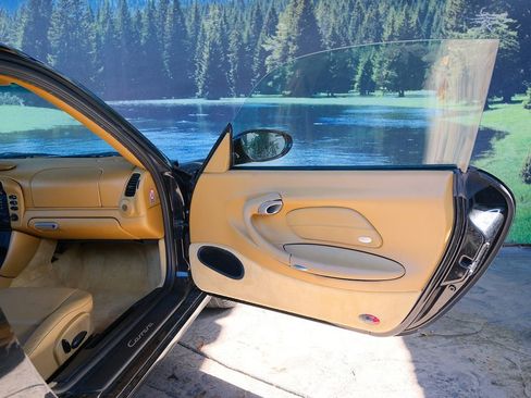 Used 2002 Porsche 911 Carrera RWD image 23