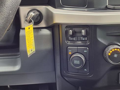 Used 2025 Ford F350 XLT image 13