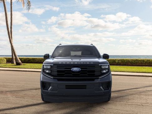 New 2025 Ford Expedition Active image 23